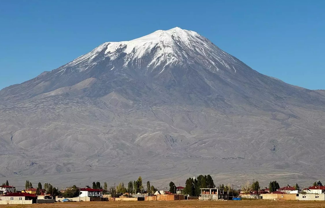 Turkey’s Mount Ararat First Snowfall of Season Cold Weather